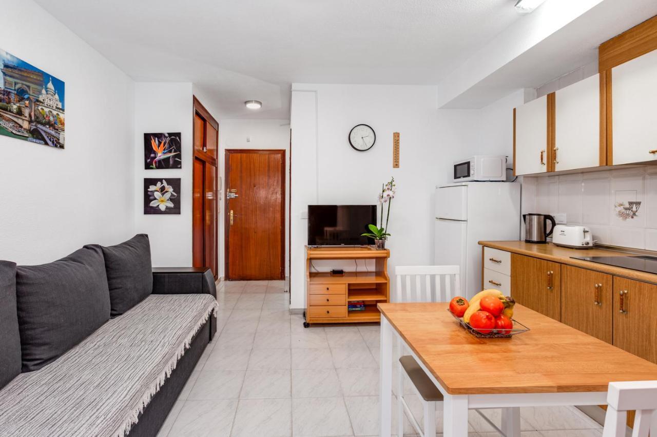 Estudio Joven Pura Torrevieja Extérieur photo