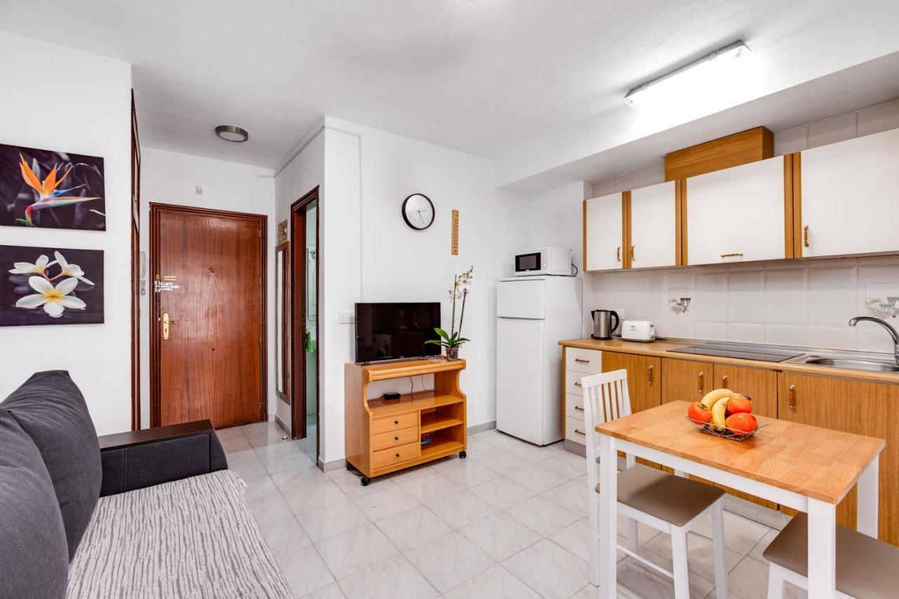 Estudio Joven Pura Torrevieja Extérieur photo